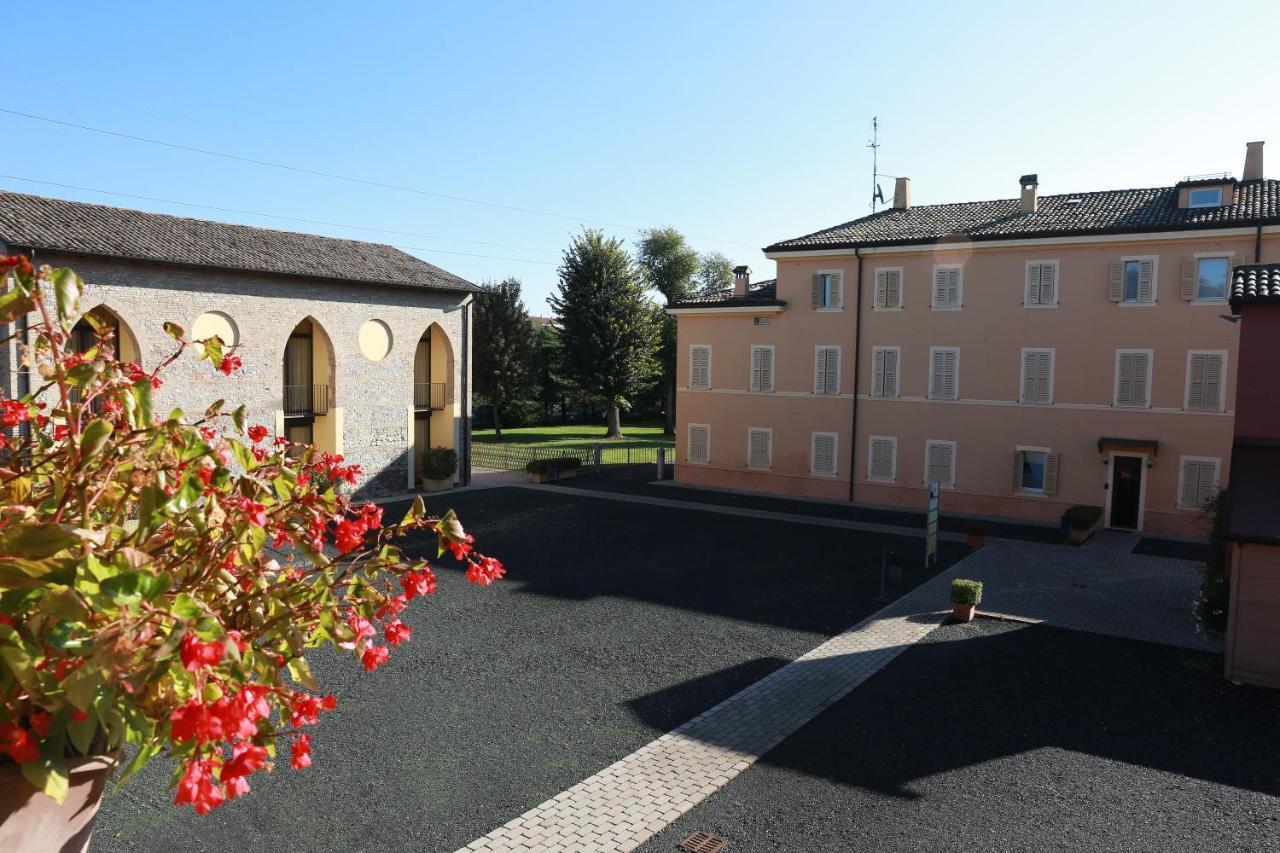 Villa Meli Lupi - Residenze Temporanee Parma Ngoại thất bức ảnh
